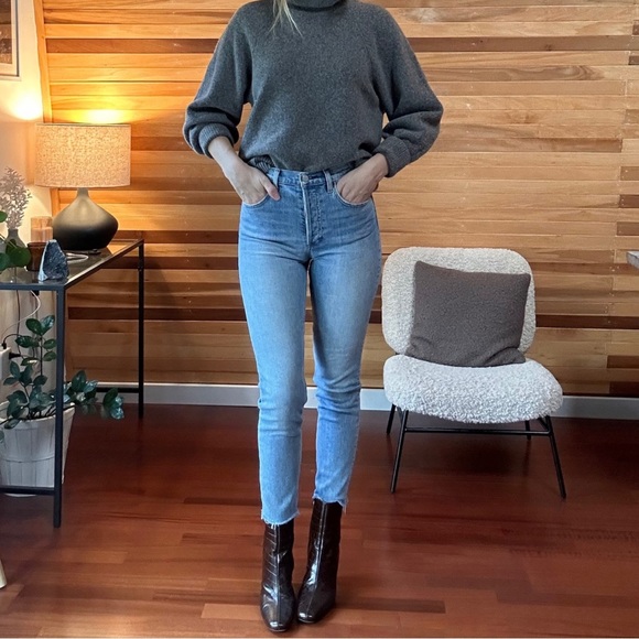 The Yoko High Rise Slim Jean - Light Blue - Picture 3 of 7